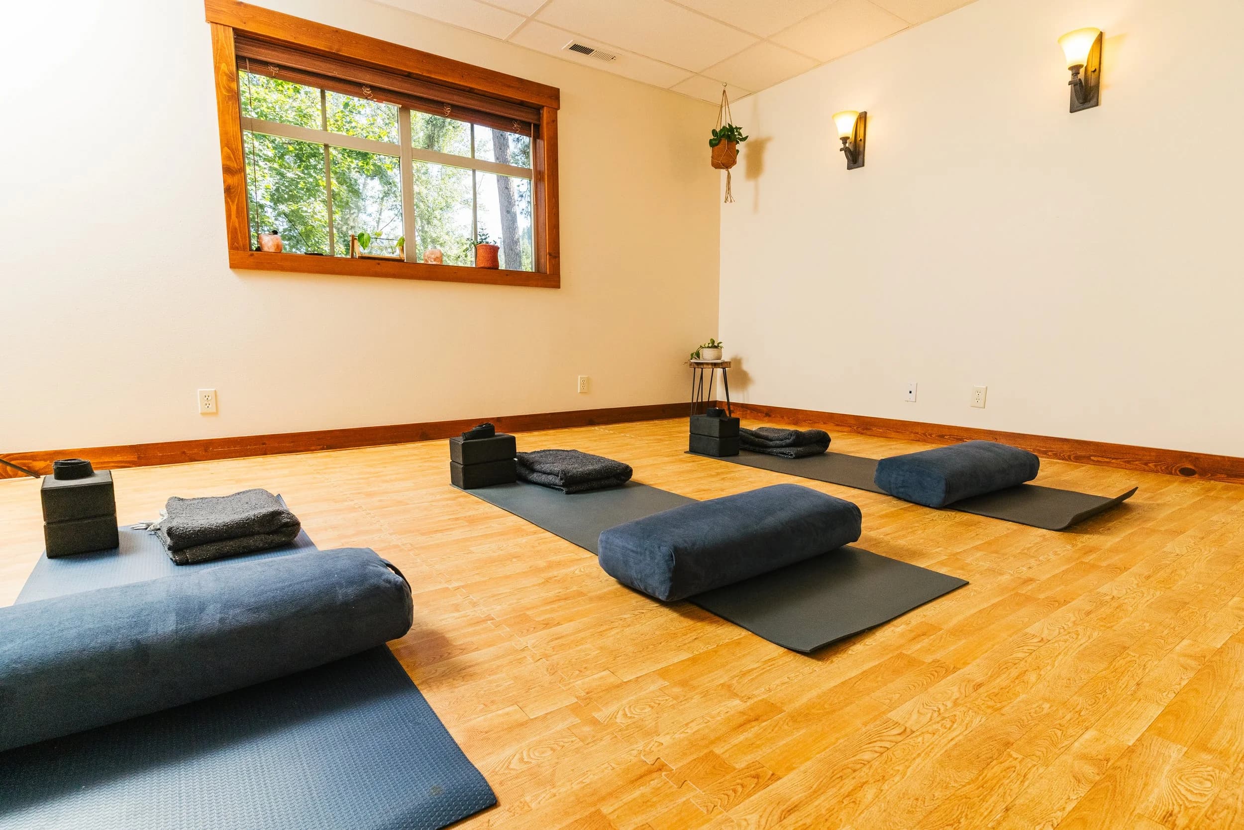 Aimee H - Licensed Massage Therapist in Ronkonkoma, NY