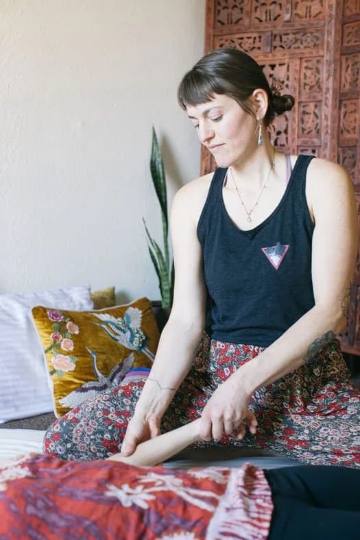 Amber B - Licensed Massage Therapist in Seattle, WA